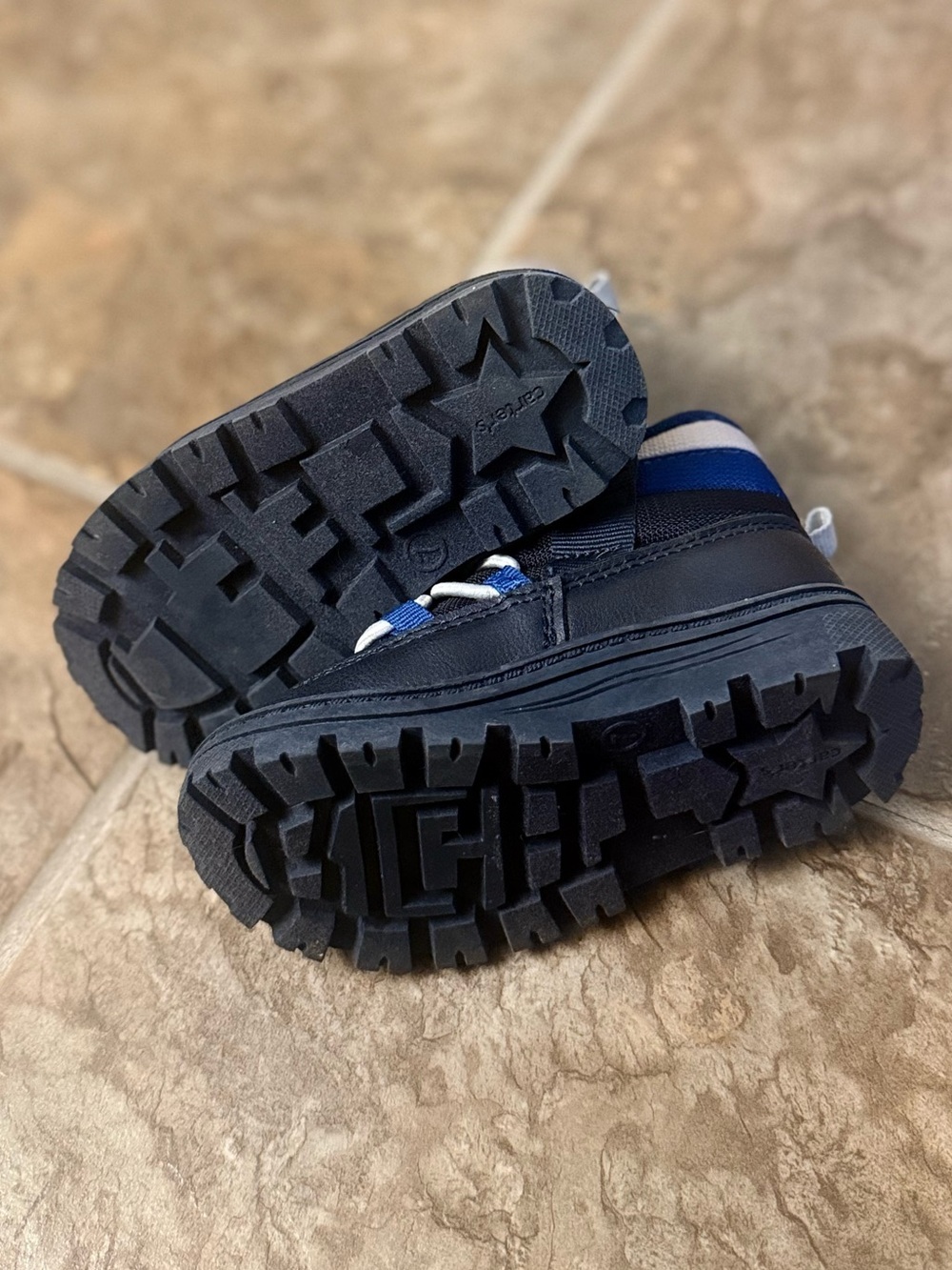 Carter’s Youth Hiking Boots Blue Black Trailcore Chunky Lug Sole Outdoor Sz 7 - Picture 3 of 4